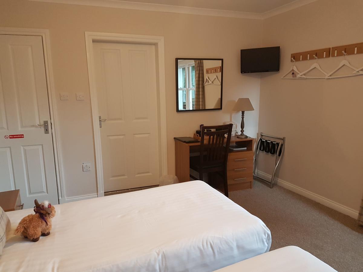 Loch Ness Guest House Форт-Огастус Екстер'єр фото